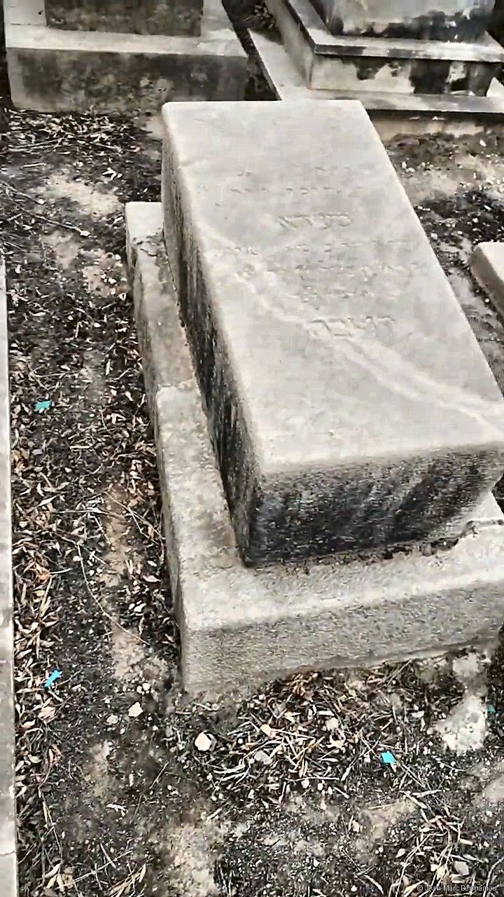 Tombe sans nom