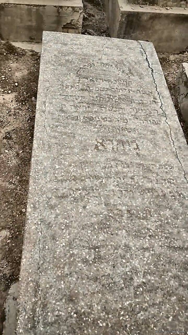 Tombe sans nom