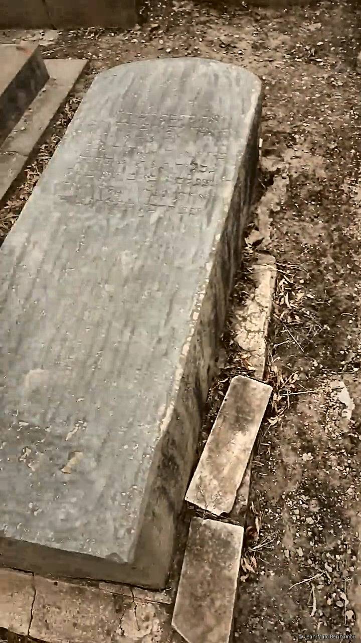 Tombe sans nom