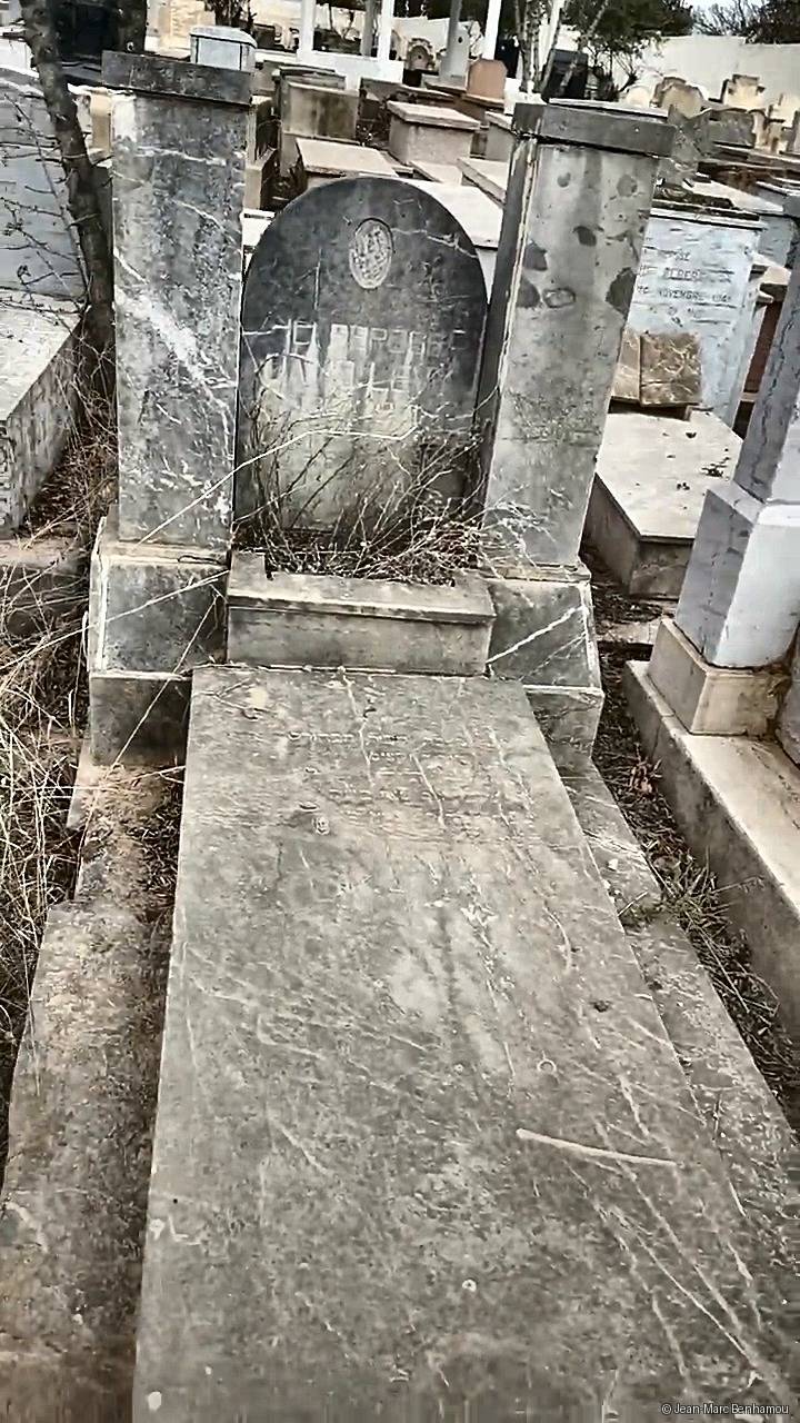 Tombe sans nom