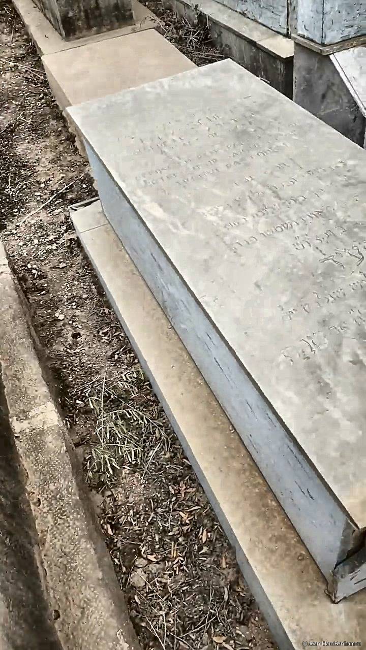 Tombe sans nom