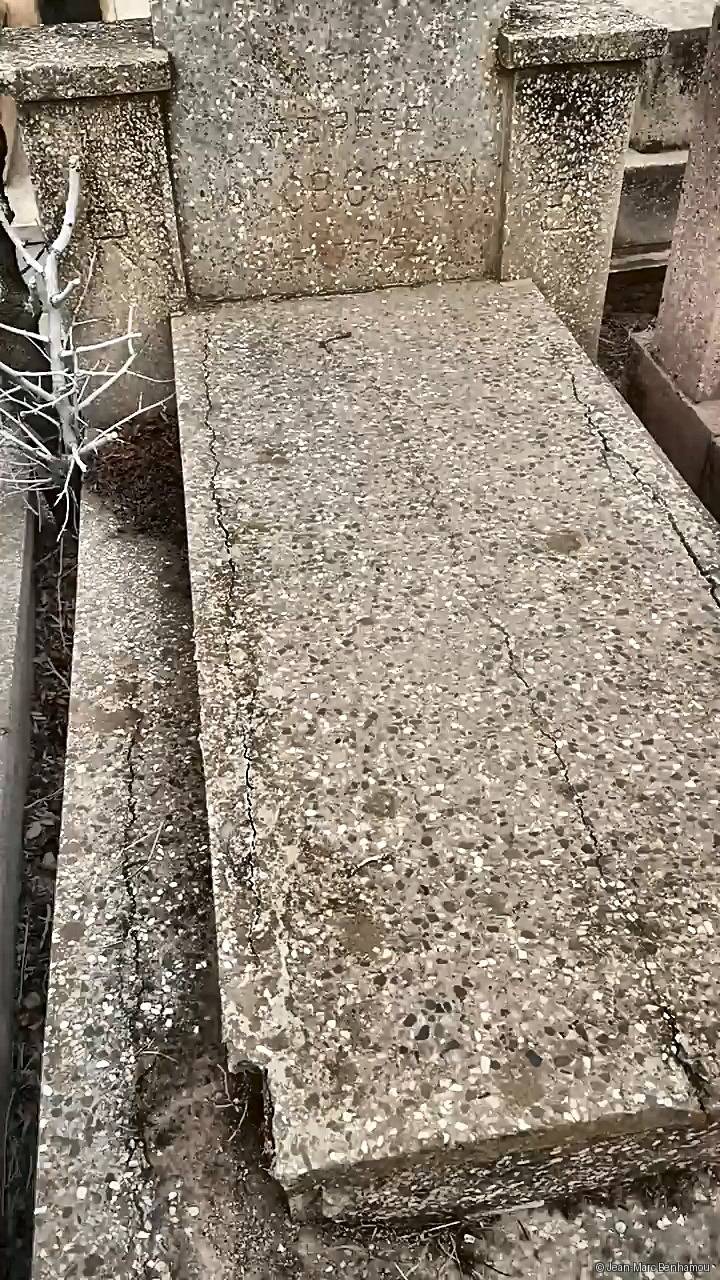Tombe sans nom