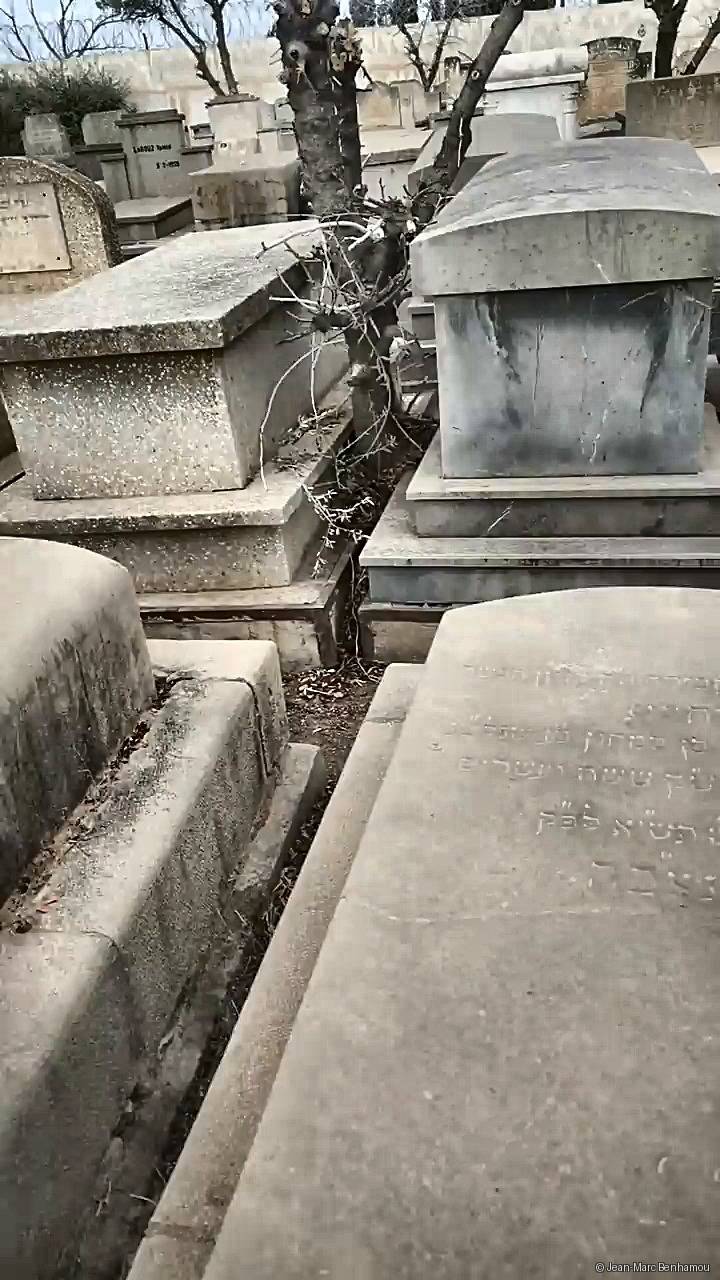 Tombe sans nom