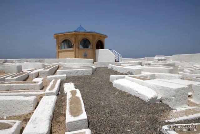 maroc essaouira cimetiere juif ancien tombe haim pinto antropomorphique ZEB7861